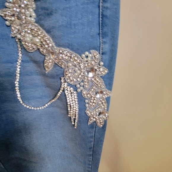 Venus Jeans Jewel Embellished Skinny Stretch Jeans Size 2 - Picture 7 of 12